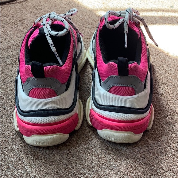 Bapenciaga triple s sneakers - Picture 3 of 3